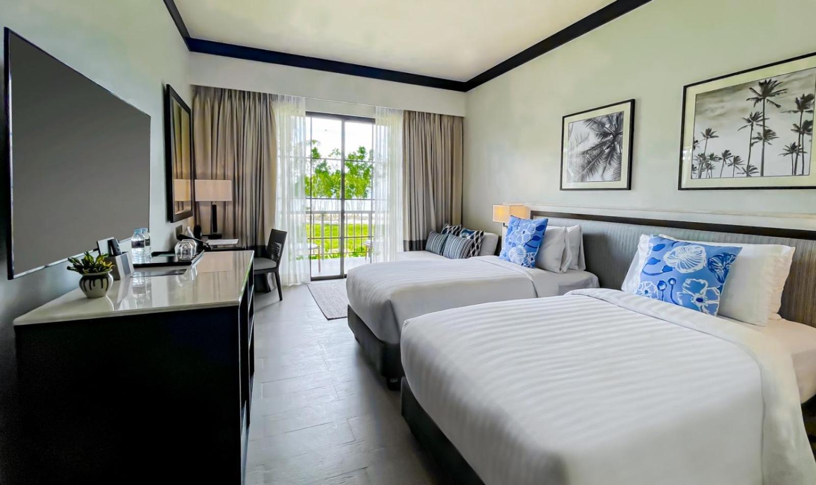 Dusit Thani Lubi Plantation Resort Mabini  Exterior photo